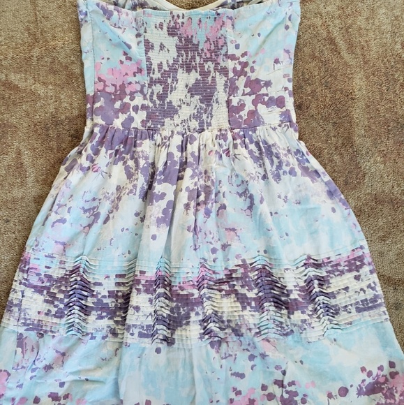 Super Cute strapless Kimchi Blue Sundress - Picture 4 of 7